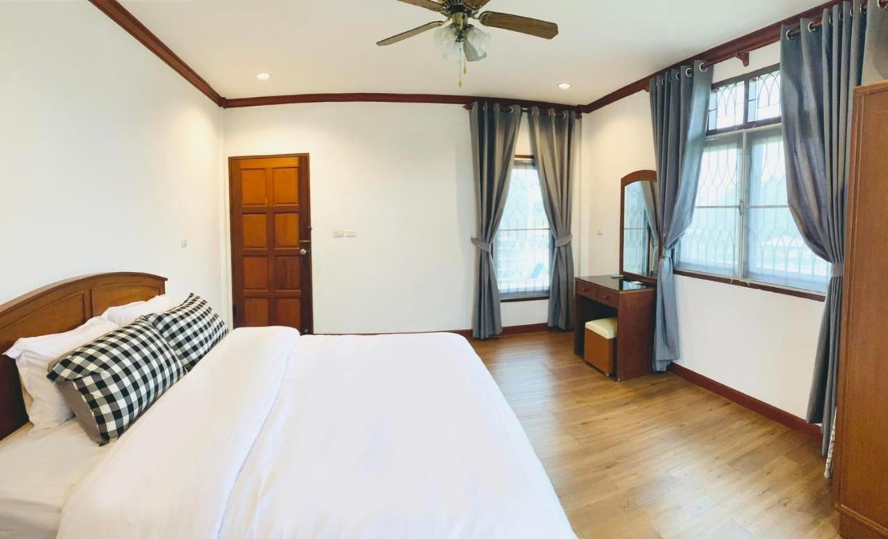 2br House In Cherngtalay Near & Cafes A1 Holiday home *